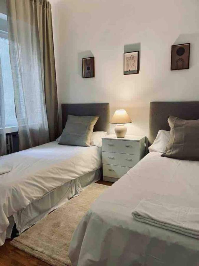 Excelente Piso De 3 Habitaciones En La Latina Madrid Exterior foto